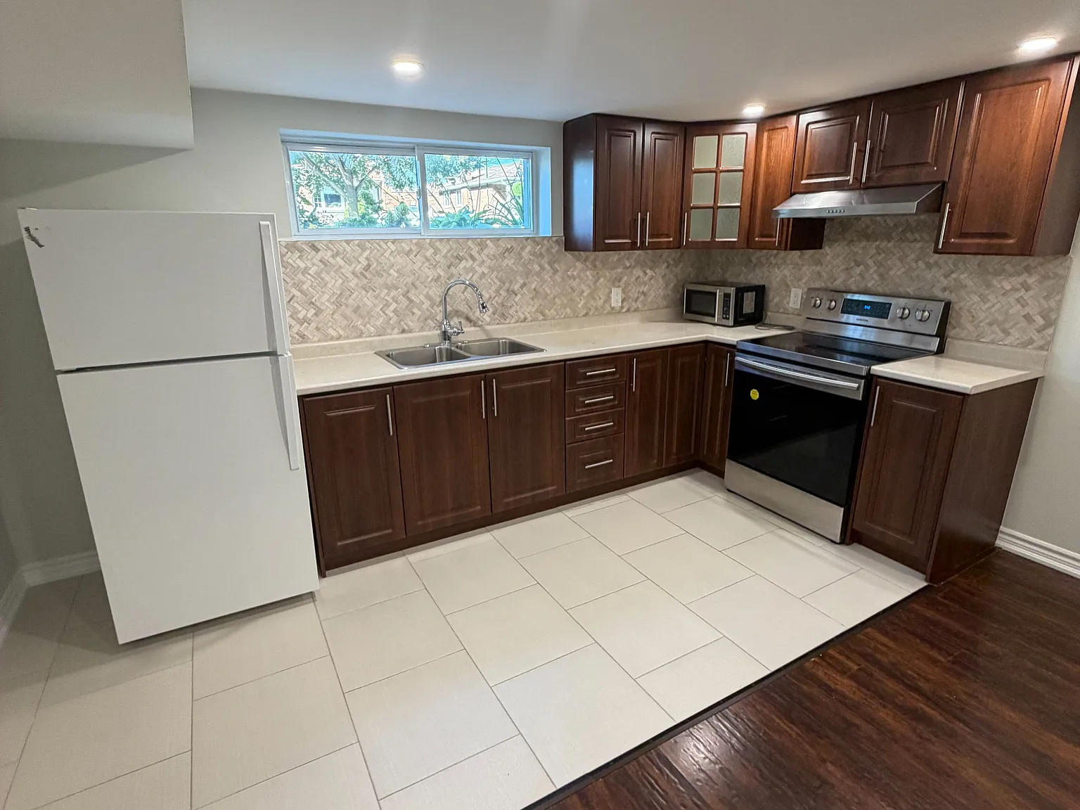 2 bed, $2,500 — Photo 4