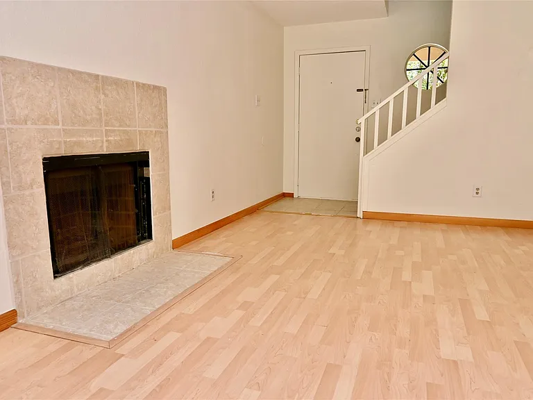 13356 Water Oak Ln #B — Photo 6