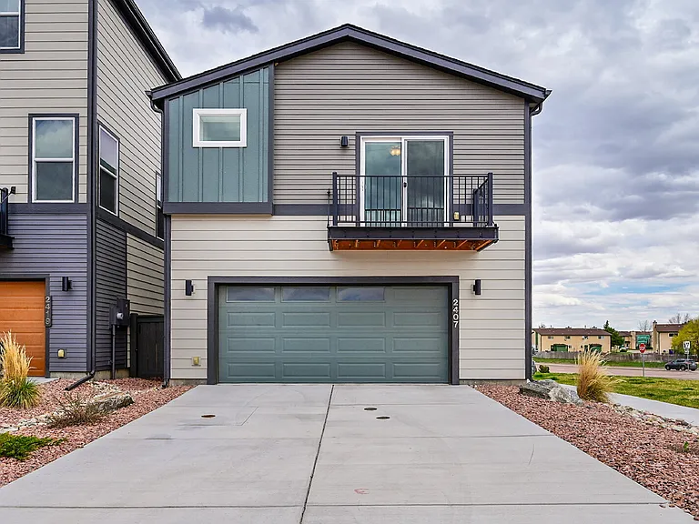 2407 Zorro Hts — Photo 30