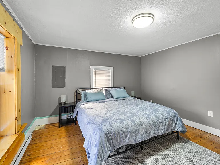 58 Walter St #B — Photo 16