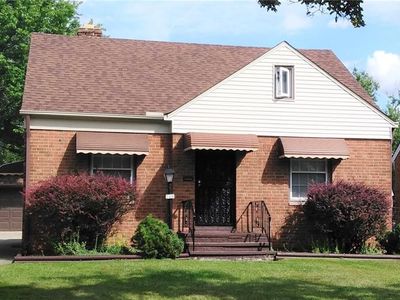 749 Northfield Rd, Bedford, OH, 44146
