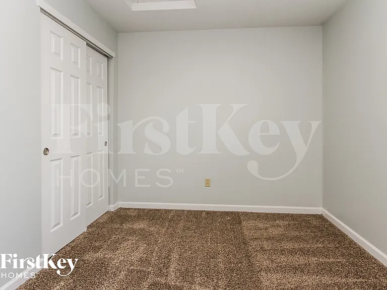 2287 Cedarmill Dr — Photo 10