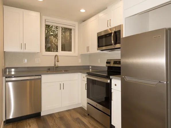 2206 14th Ave W, Seattle, WA 98119