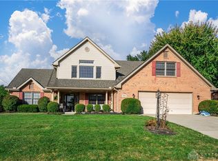895 Cottonwood Creek Dr, Tipp City, OH 45371
