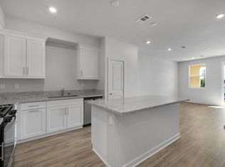 128 Dove Lndg, Covina, CA 91722