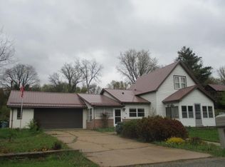 418 E Penn St, La Farge, WI 54639