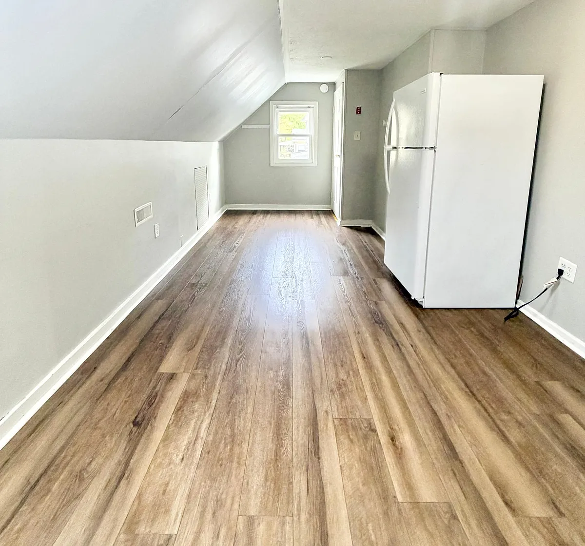 Building Photo - 549 Valley St #2A
