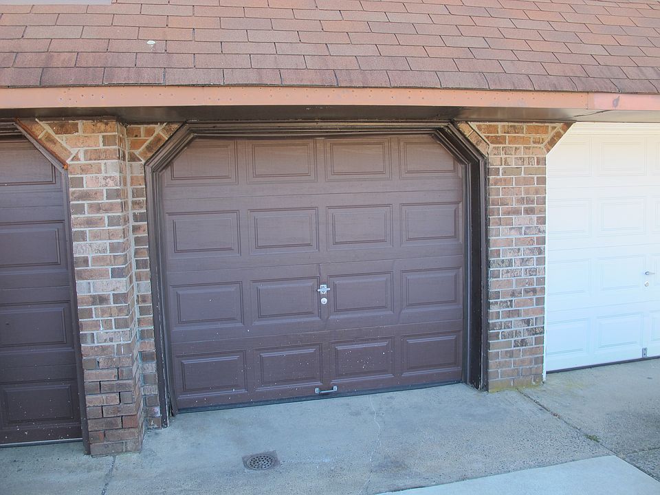Garage for 2nd floor