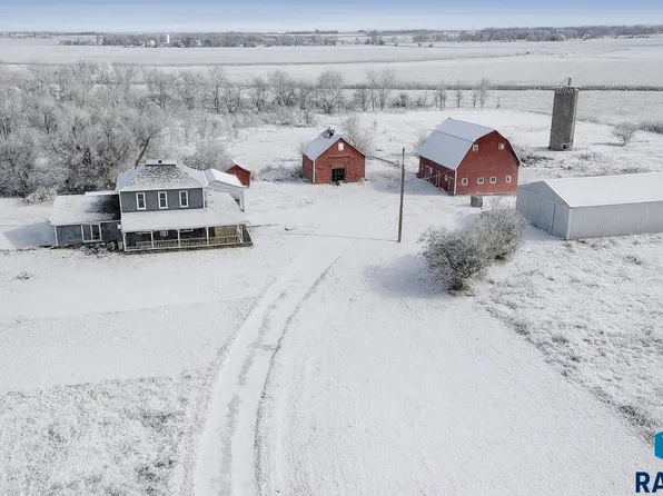 46826 295th St, Beresford, SD 57004