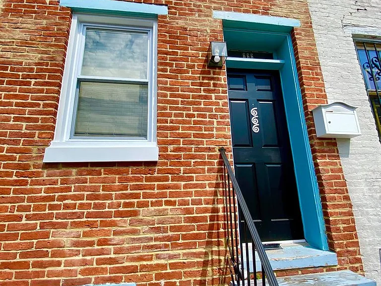 666 Melvin Dr — Photo 1