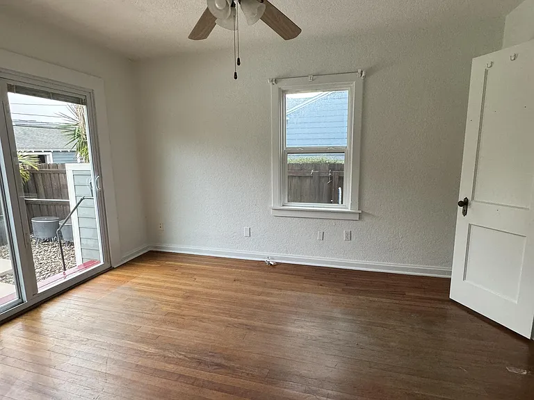 1345 W Smith St — Photo 21