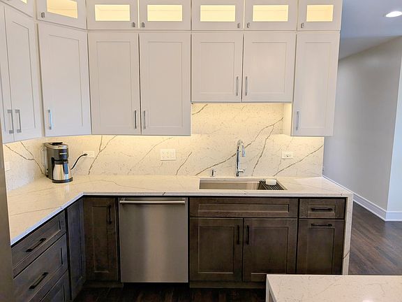 4th image of 6005 N Kimball Ave APT 3D