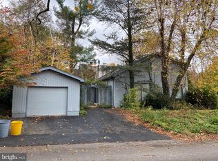 112 Chamounix Rd, Wayne, PA 19087