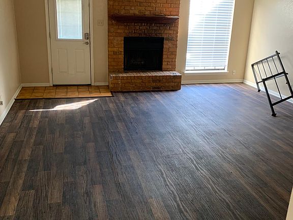 2nd image of 1814 Marguerite St #1814
