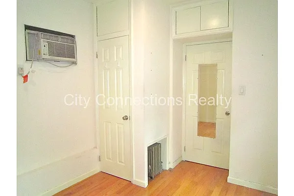 Rented by City Connections Realty | media 54