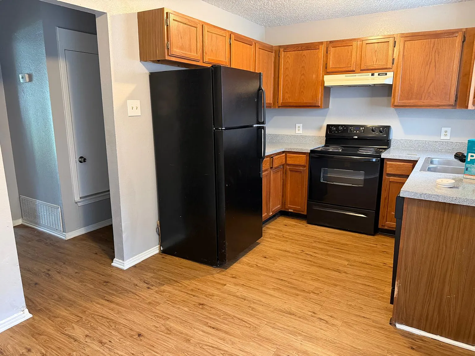 2 bed, 1088 sqft, $1,349 — Photo 3
