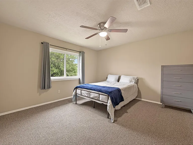 12110 Essenbruk Dr — Photo 24