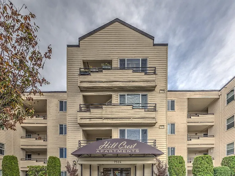 7524 35th Ave SW — Photo 16