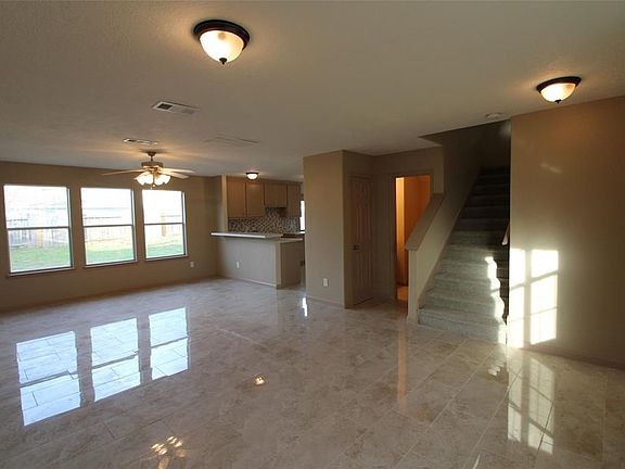 4th image of 20730 Dewberry Creek Ln