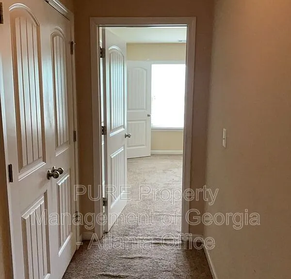 400 Brookwood Xing — Photo 9