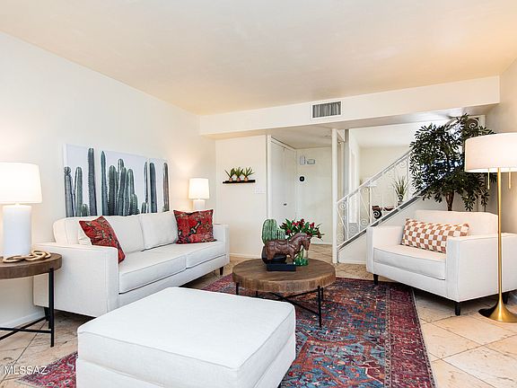 5th image of 152 S Randolph Way