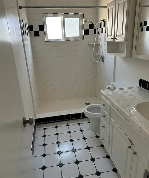 825 N Acacia Ave — Photo 14