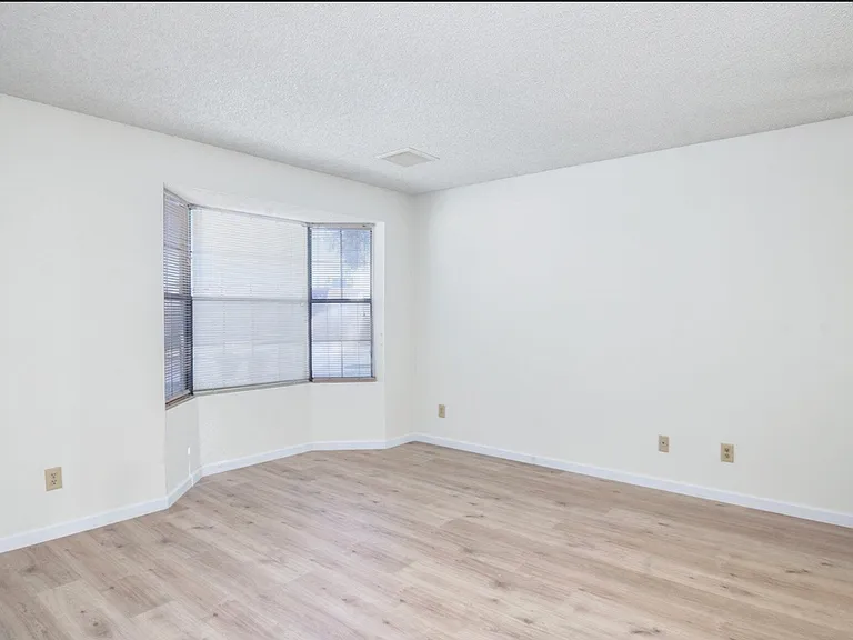 bedroom #1
