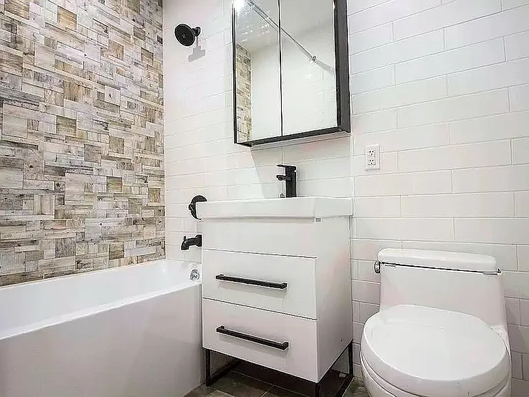 373 Howard Ave #3C — Photo 5