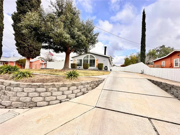 1358 Chrysolite Ave, Mentone, CA 92359