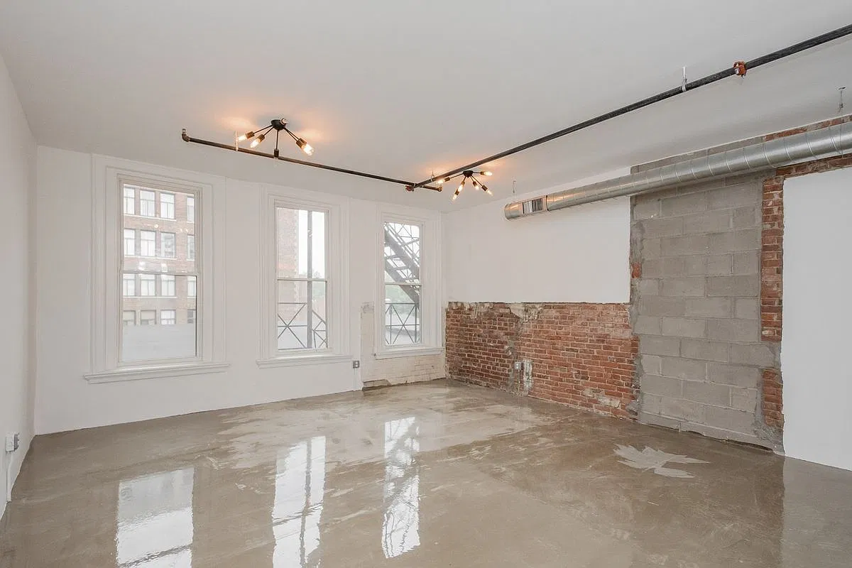 2 bed, 1.0 bath, 1200 sqft, $1,895 — Photo 1