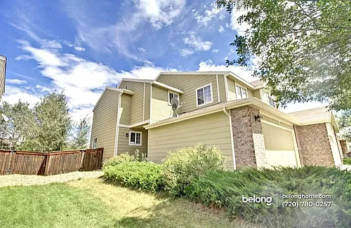 9656 Eagle Creek Pkwy Photo 1
