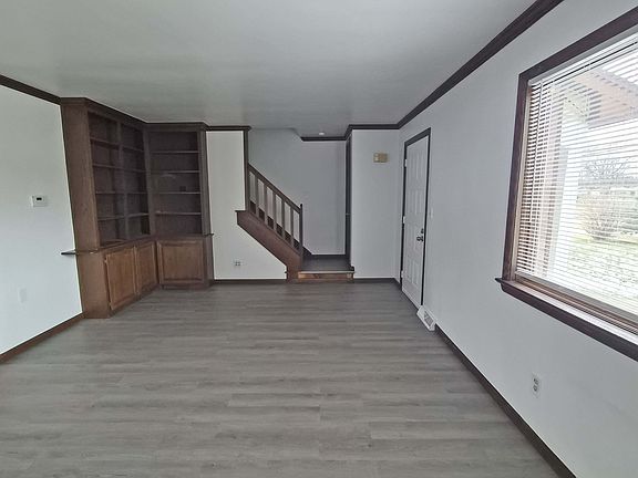 2nd image of 3974 S Schenley Ave