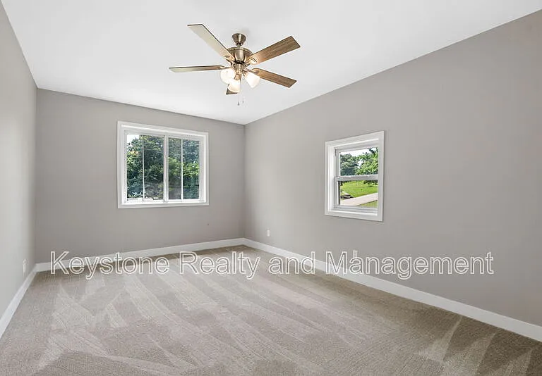 103 Cayce Ave — Photo 9
