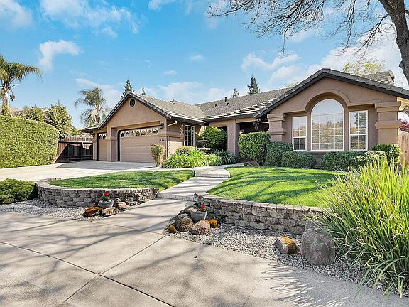 3rd image of 1521 Pintail Ct
