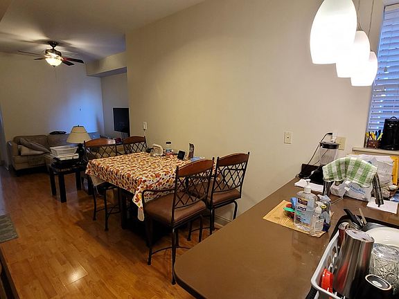 3rd image of 2522 S Broad St Floor 2