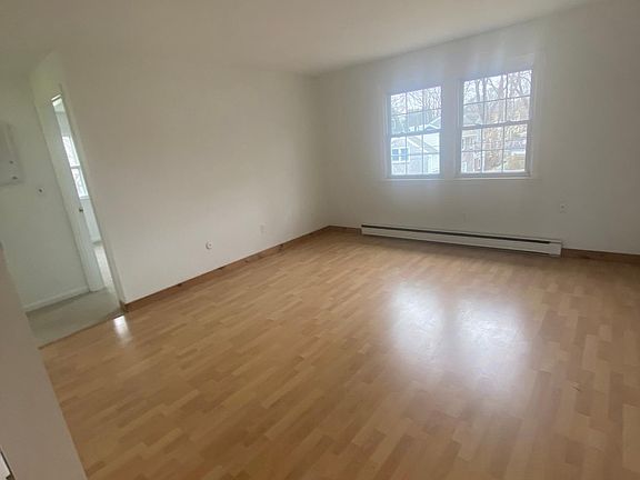 4th image of 11 Pine St APT 6