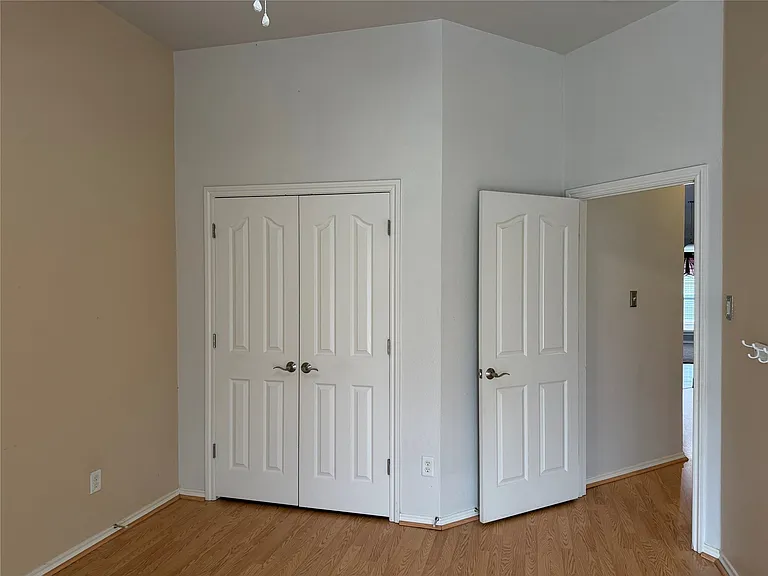8617 Shadow Trace Dr — Photo 28