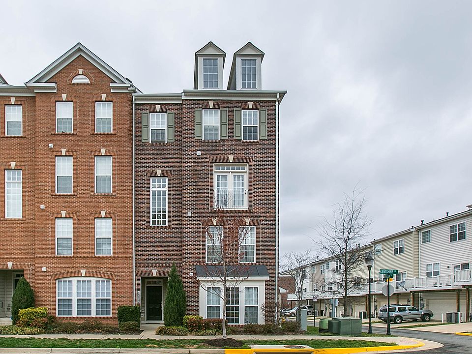 1st image of 15102 Kentshire Dr #442