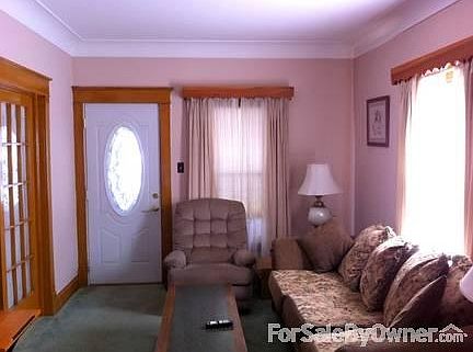 3rd image of 161 Bacon St