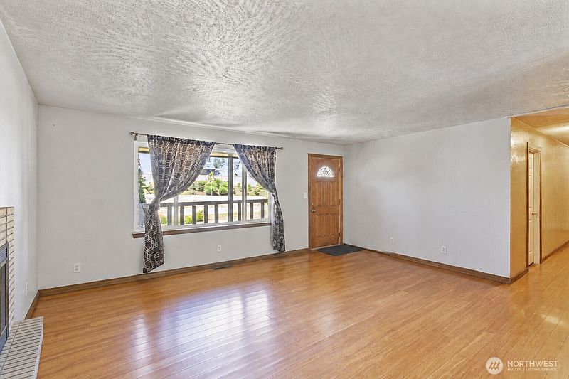 5th image of 27054 124TH Avenue SE