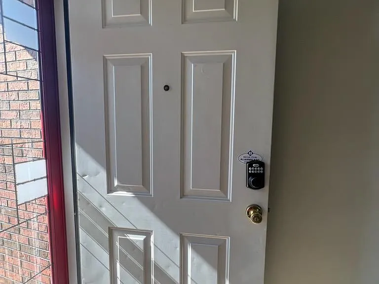 3033 Stonewater Dr — Photo 14