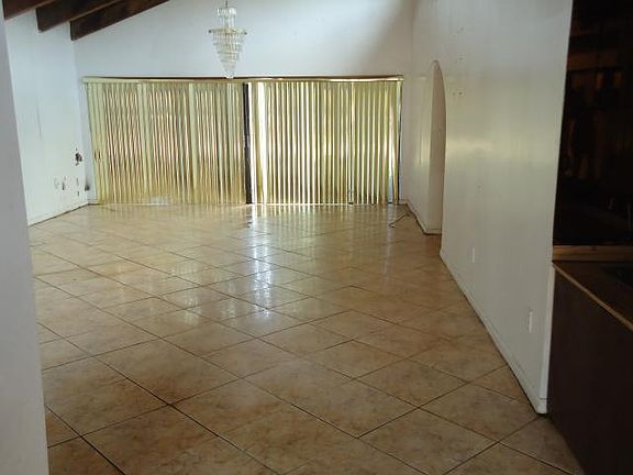 3rd image of 1001 NE 204th Ln #B2