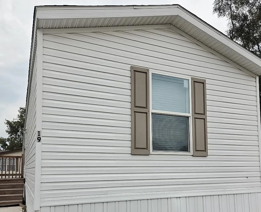 19 Bayberry St