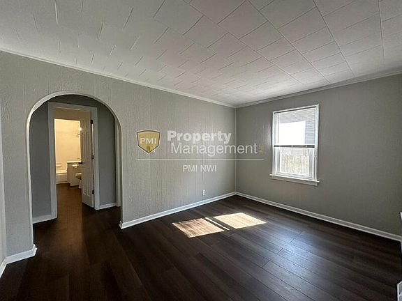 4th image of 2629 Lawrence St