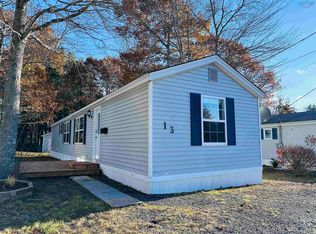 13 Richards St, Bridgewater, NS B4V4B4