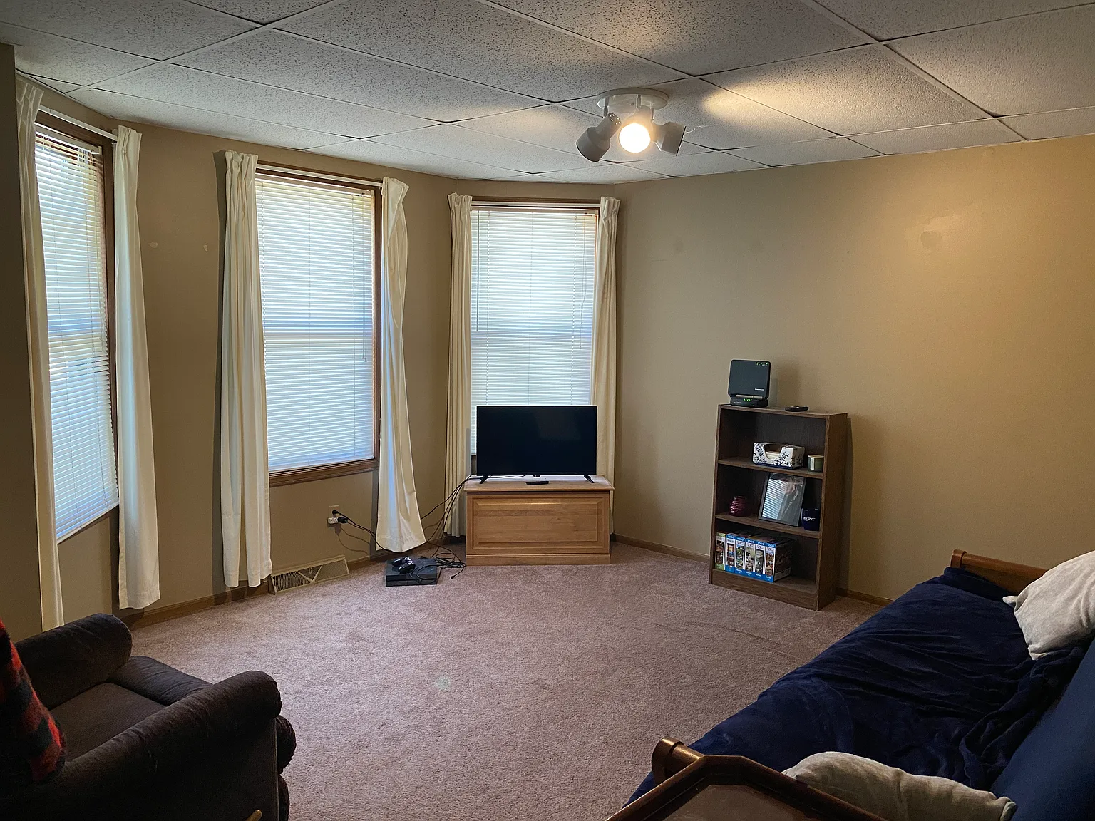 1 bed, 700 sqft, $830 — Photo 2