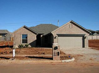 16316 Iron Ridge Dr, Edmond, OK 73013