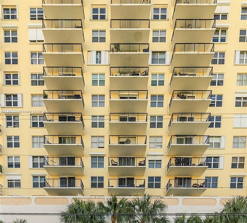 427 Golden Isles Dr APT 4D, Hallandale Beach, FL 33009 Zillow
