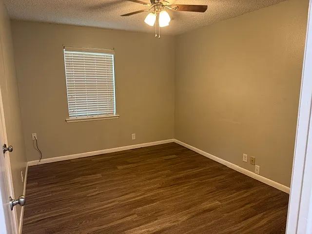 10498 County Road 1215 — Photo 10