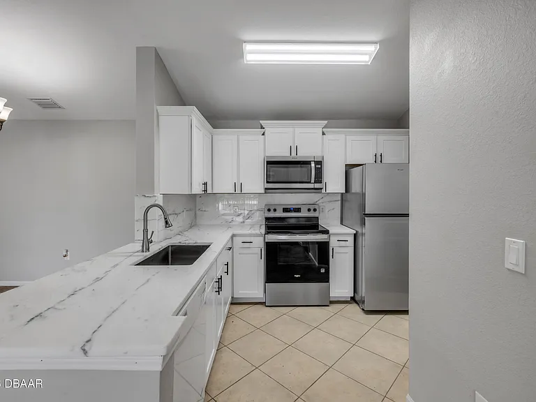 940 Village Trl #4-306 — Photo 13